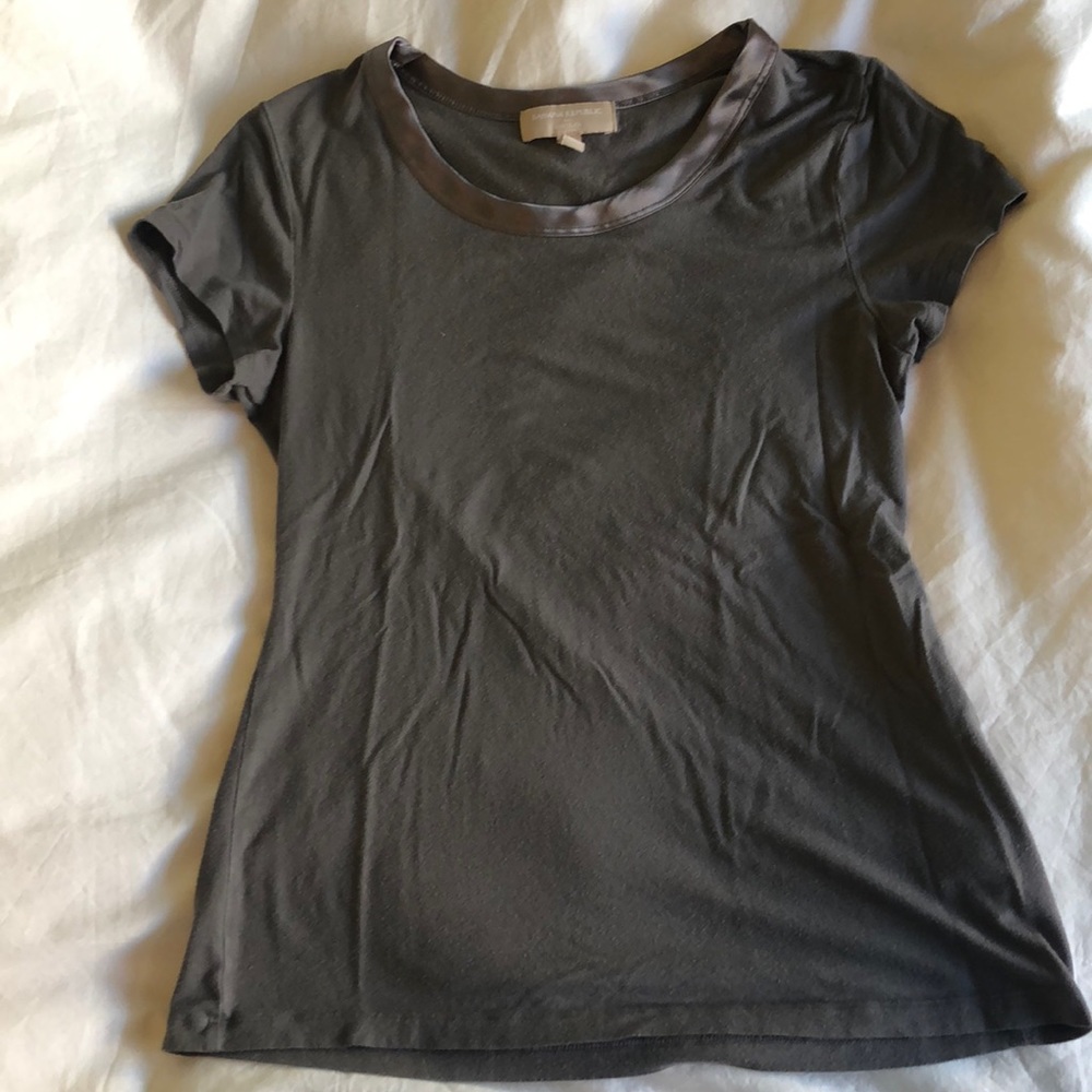Cute grey Banana Republic top